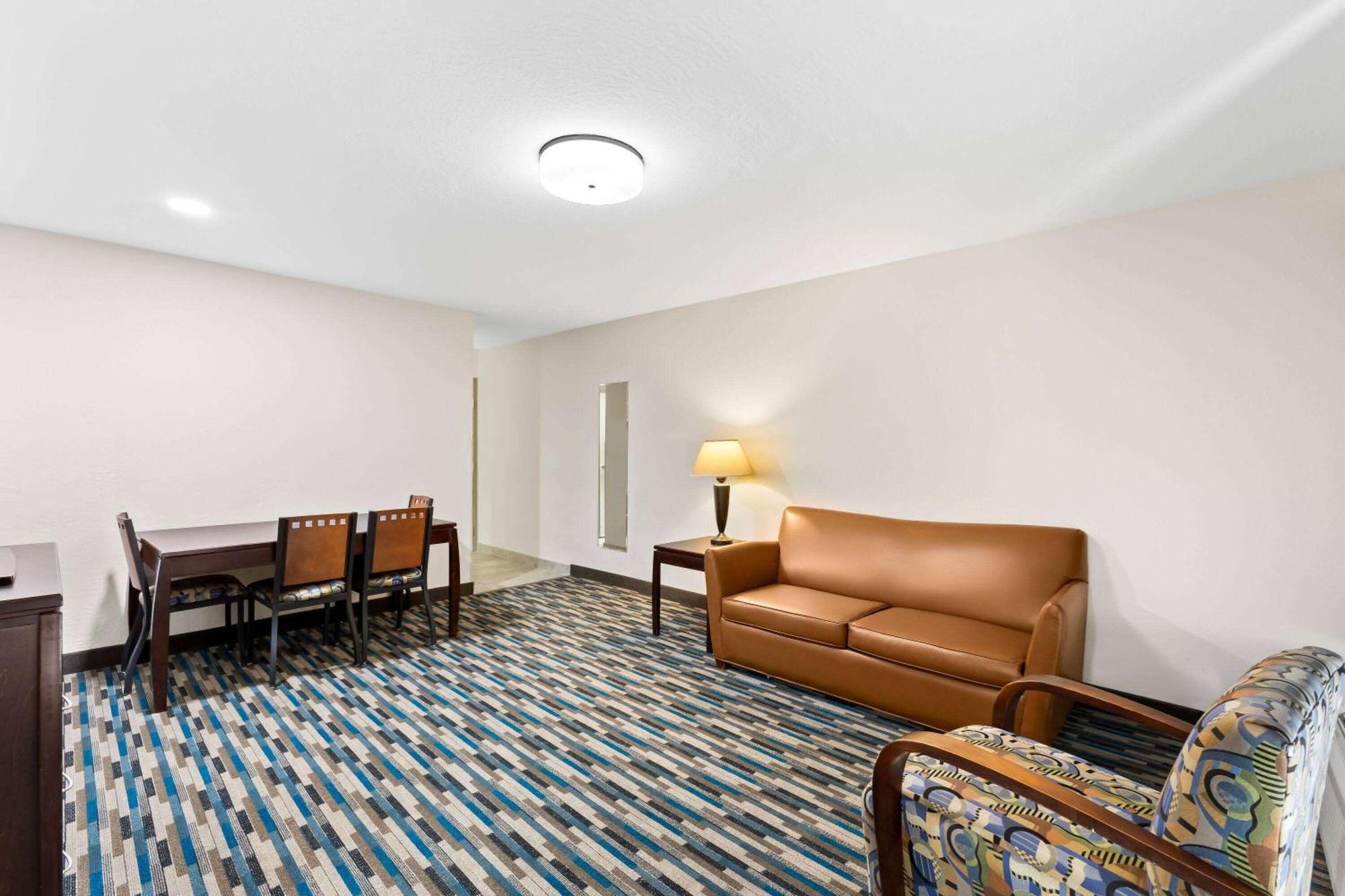 Days Inn & Suites By Wyndham Mesa Near Phoenix Extérieur photo