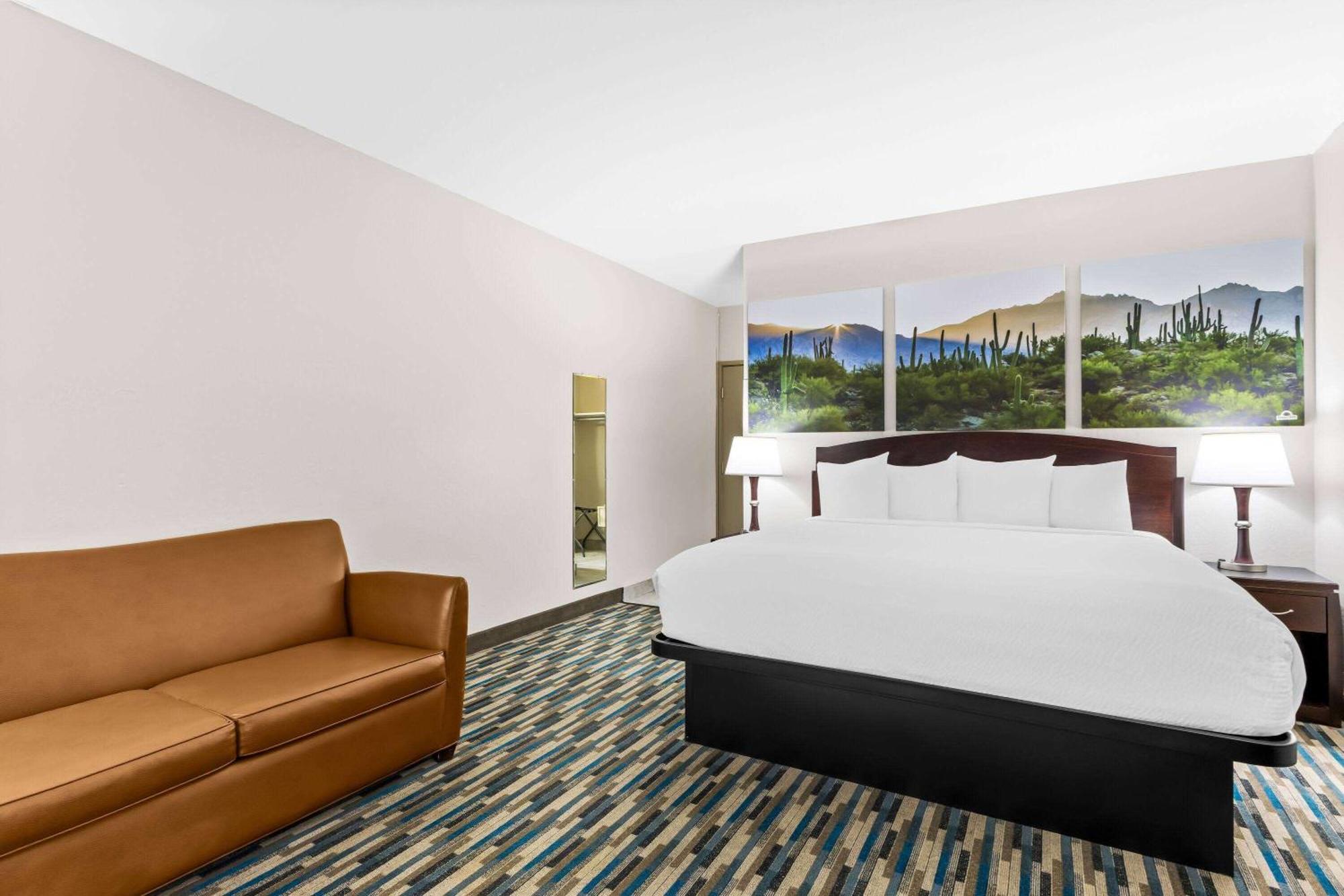 Days Inn & Suites By Wyndham Mesa Near Phoenix Extérieur photo